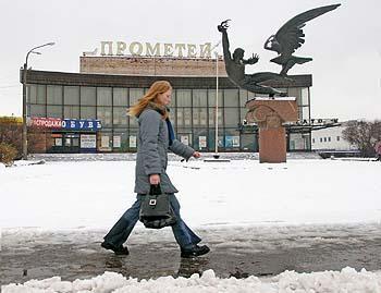 Прометей санкт петербург. Кинотеатр Прометей Санкт-Петербург. Торговый центр Прометей в СПБ на Просвещения.